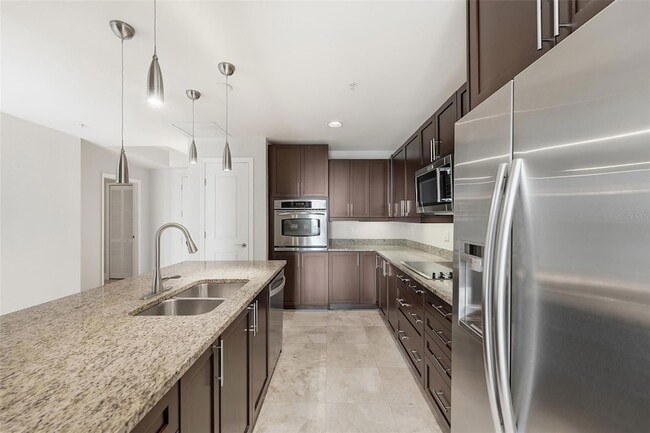 Building Photo - 100 S Eola Dr