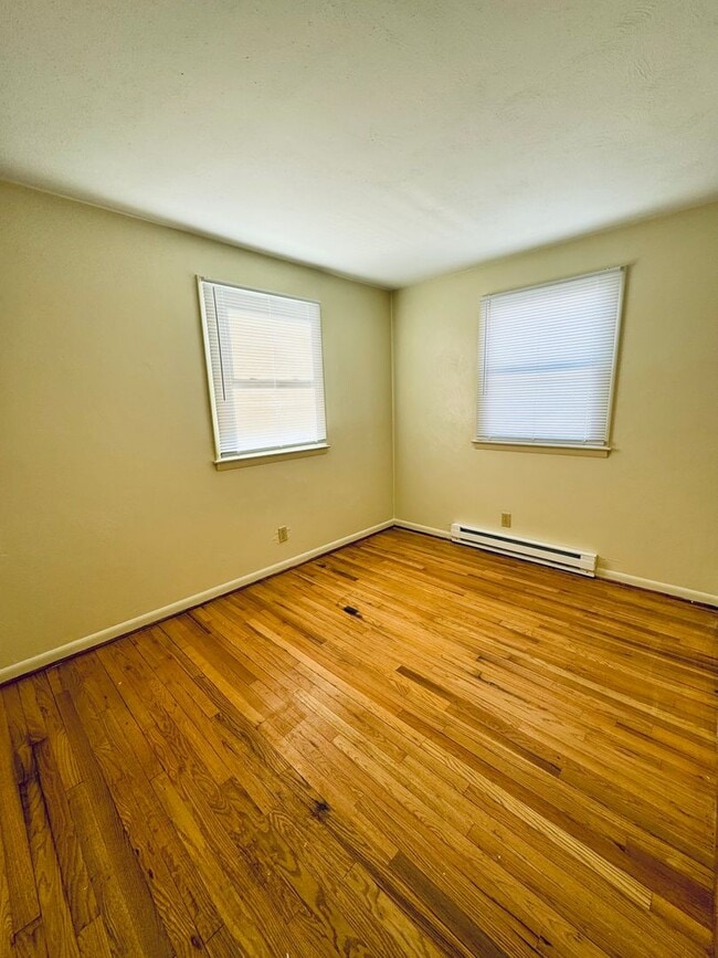 Building Photo - Apartment for Rent