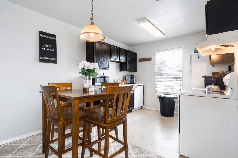 Building Photo - 1105 Horizon Dr