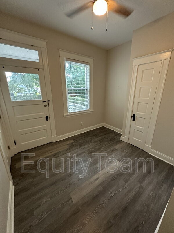 Building Photo - 2341 Kenilworth Ave