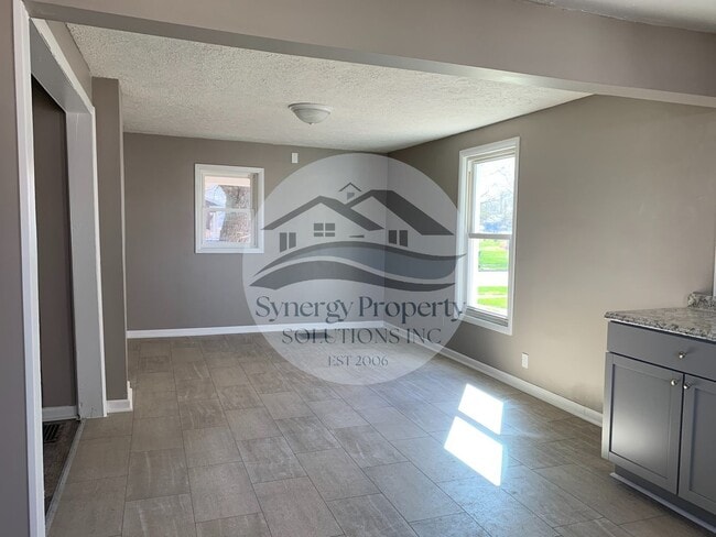 Building Photo - Nice home with Space to grow your Family!