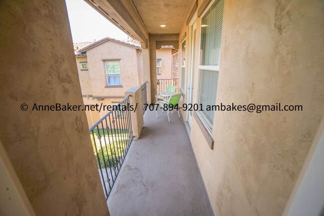 Building Photo - Lofty Living in Cloverdale's the Gardens a...