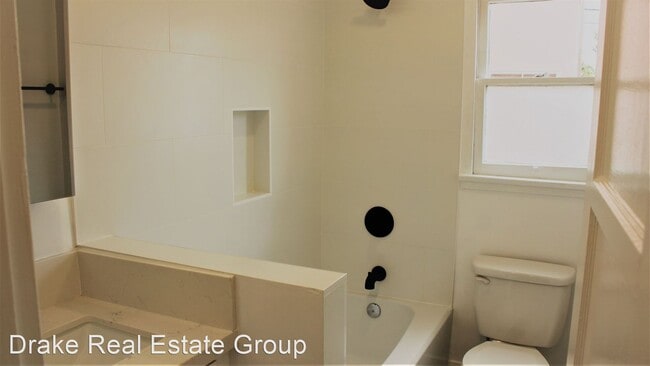 Building Photo - 1132-1142 Princeton St