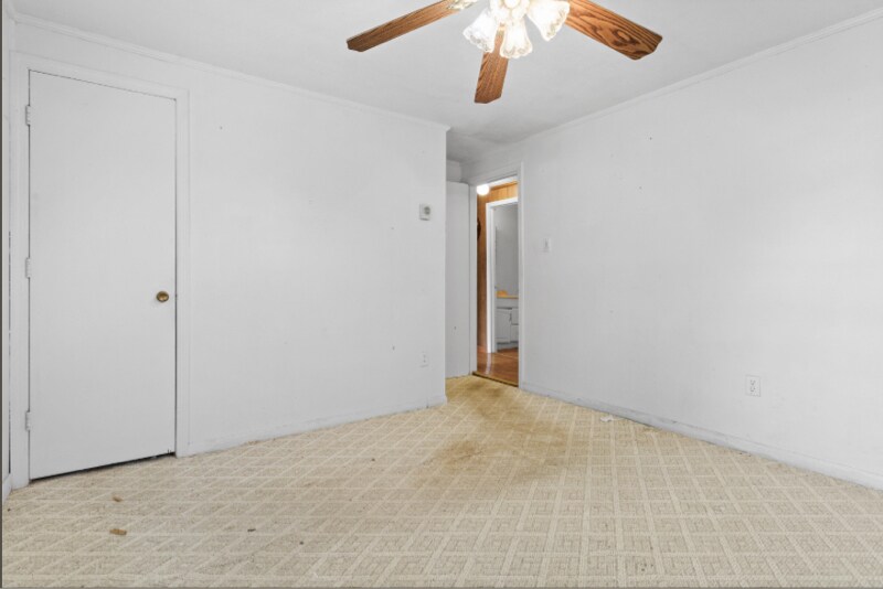 Building Photo - 225 Bland St
