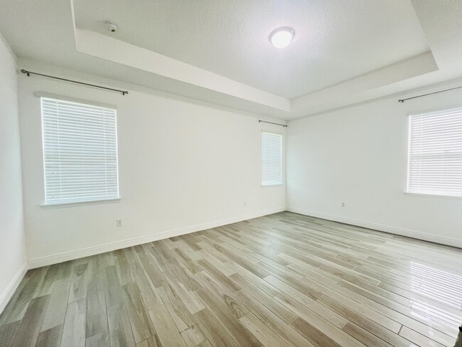 Building Photo - 1225 Bristol Oaks Way