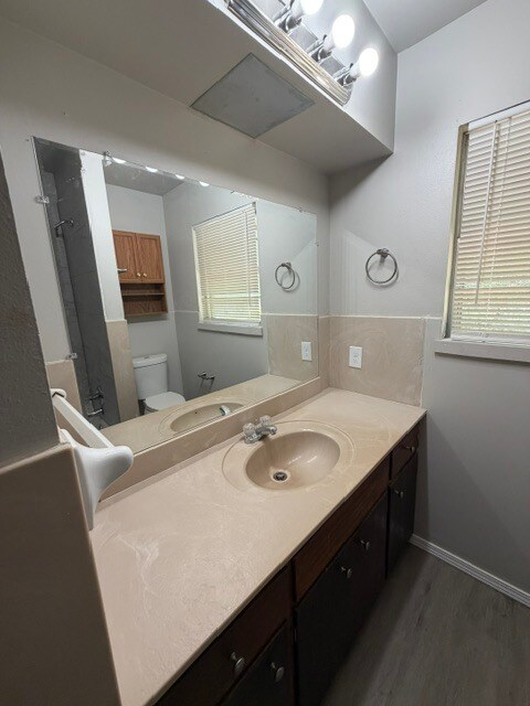 Building Photo - 2617 SW Crater Creek Rd
