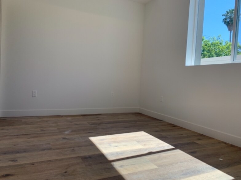 Building Photo - 11472 Albers St