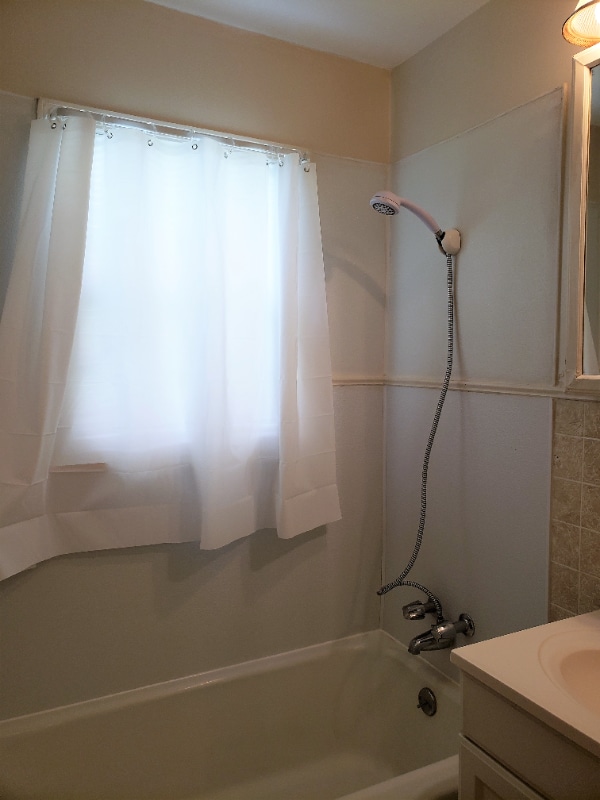 Building Photo - 667 N Meridian Ave