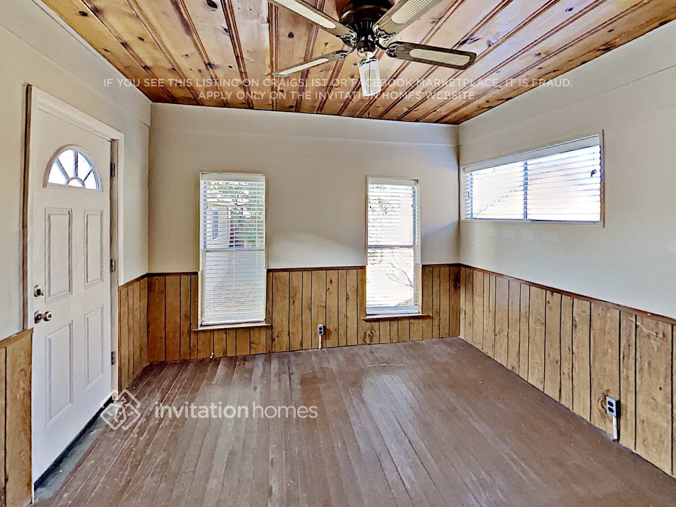 Building Photo - 7162 N Moody Ave