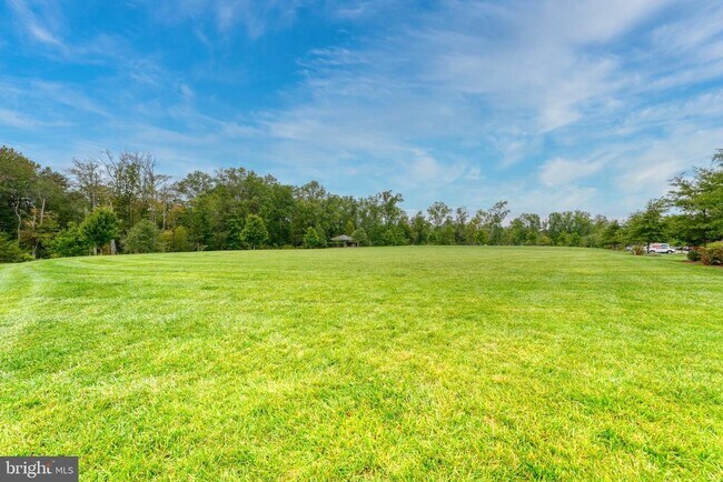 Building Photo - 15983 Marsh Pl