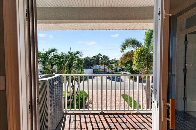 Building Photo - 2509 Bay Blvd