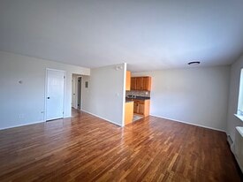 Building Photo - Riverhill Apartments