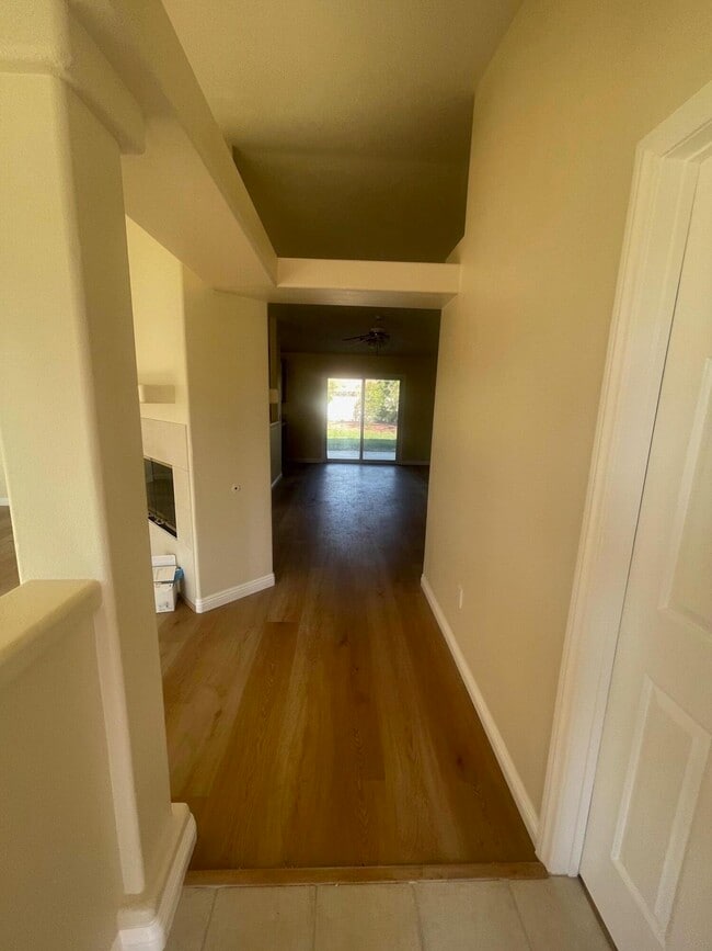 Building Photo - 30750 Avenida Juarez