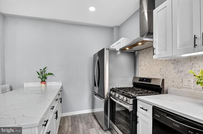 Building Photo - 4120 14th St NW