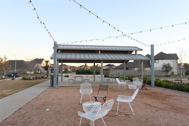 Building Photo - 1210 Oak Barrel Run