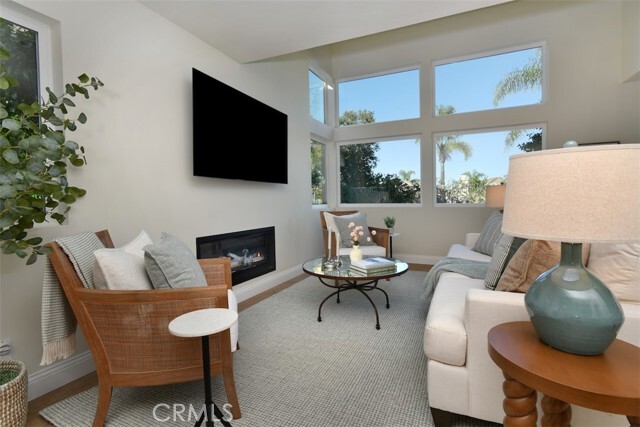 Building Photo - 24715 Vía Del Llano