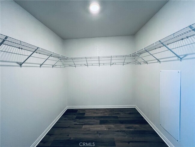 Building Photo - 2061 Sentinel Privado