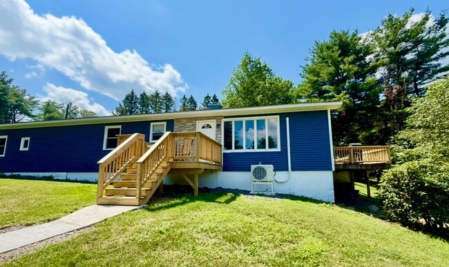 Building Photo - Beautiful Single-Family 3-Bedroom Home