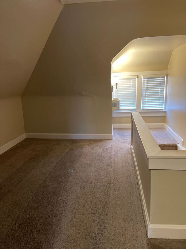 Building Photo - 931-933 E. Whittier Street