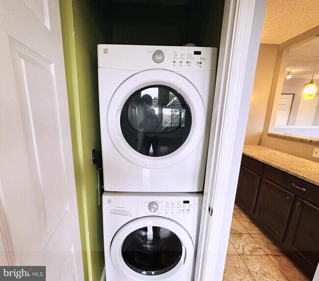 Building Photo - 5500 Holmes Run Pkwy