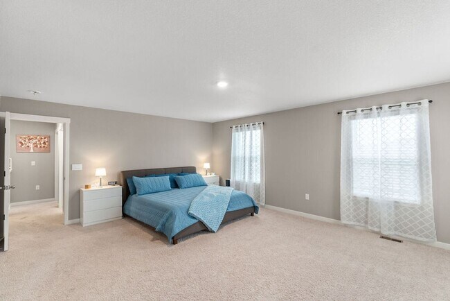 Building Photo - 2186 Prairie Smoke Dr