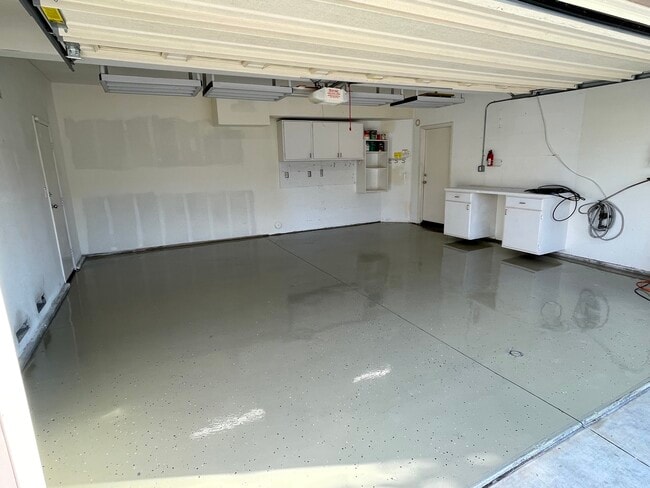 Building Photo - 3116 Promenade