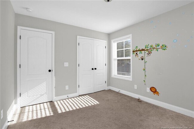 Building Photo - 110 Pinecrest Dr