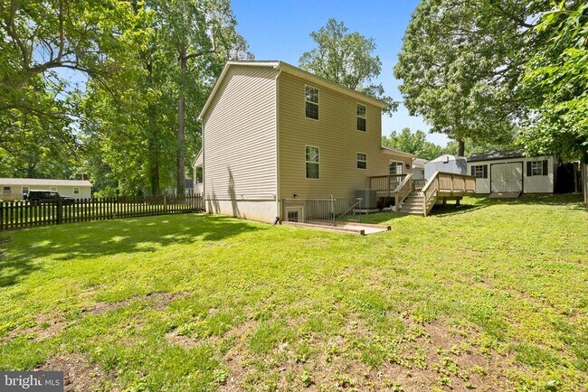 Building Photo - 1544 Avenue C
