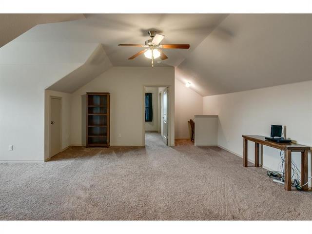 Building Photo - 4624 Lazy Oaks St