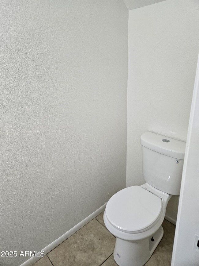 Building Photo - 6557 S La Rosa Dr