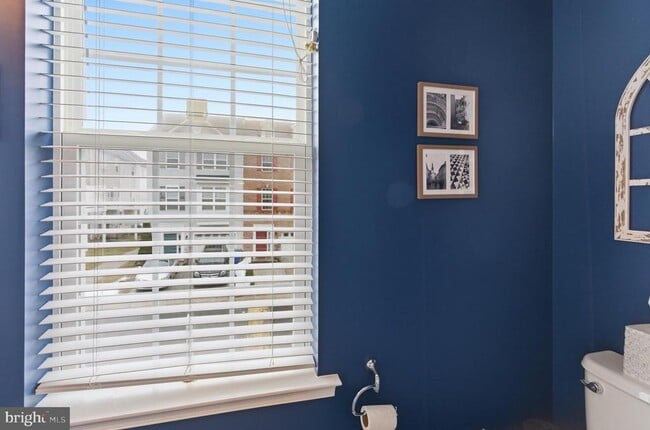 Building Photo - 7722 Dagny Wy