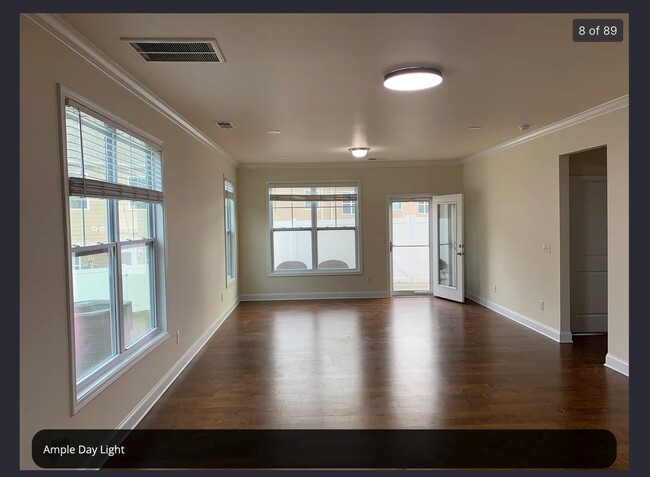 Building Photo - 1464 Bramblewood Dr
