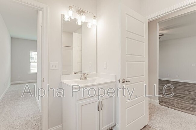 Building Photo - 504 Flying Squirrel Wy