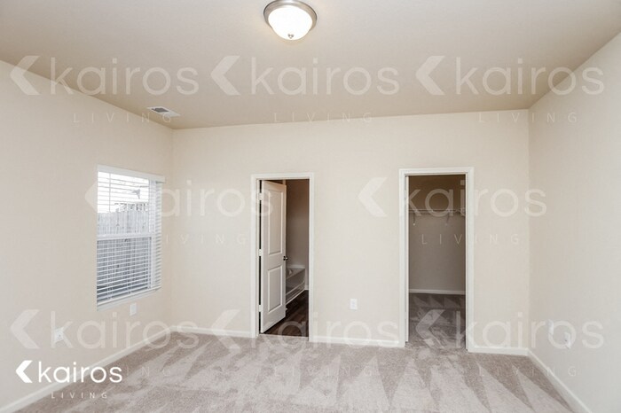 Building Photo - 18532 Wiregrass Dr