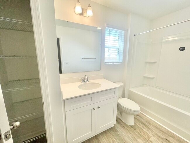 Building Photo - Paired Home minutes from I-85 off of Jack ...