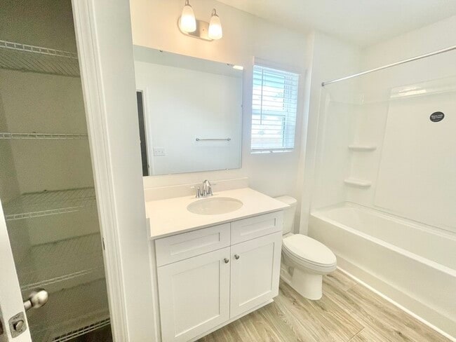 Building Photo - Paired Home minutes from I-85 off of Jack Alexander Blvd.