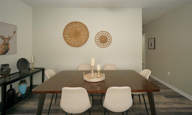 Building Photo - 11124 Leland Groves Dr