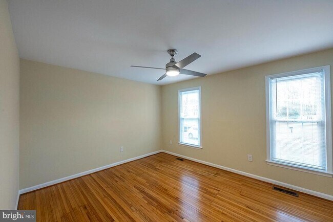 Building Photo - 5035 Timberwood Trail