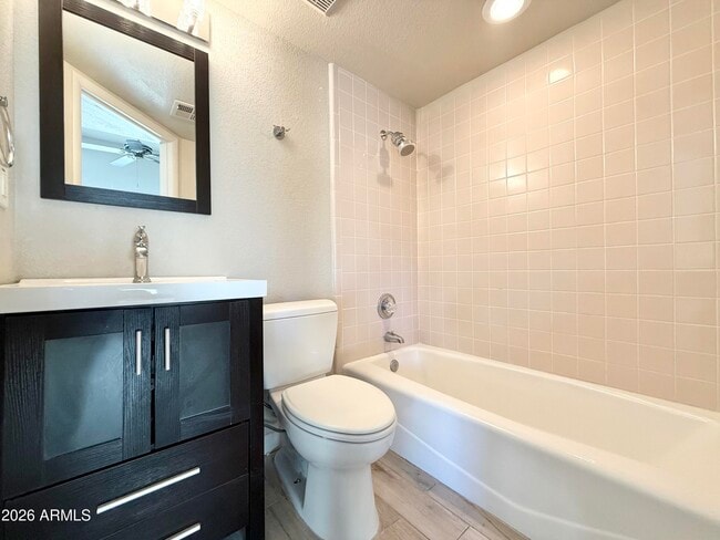 Building Photo - 15615 Chicory Dr