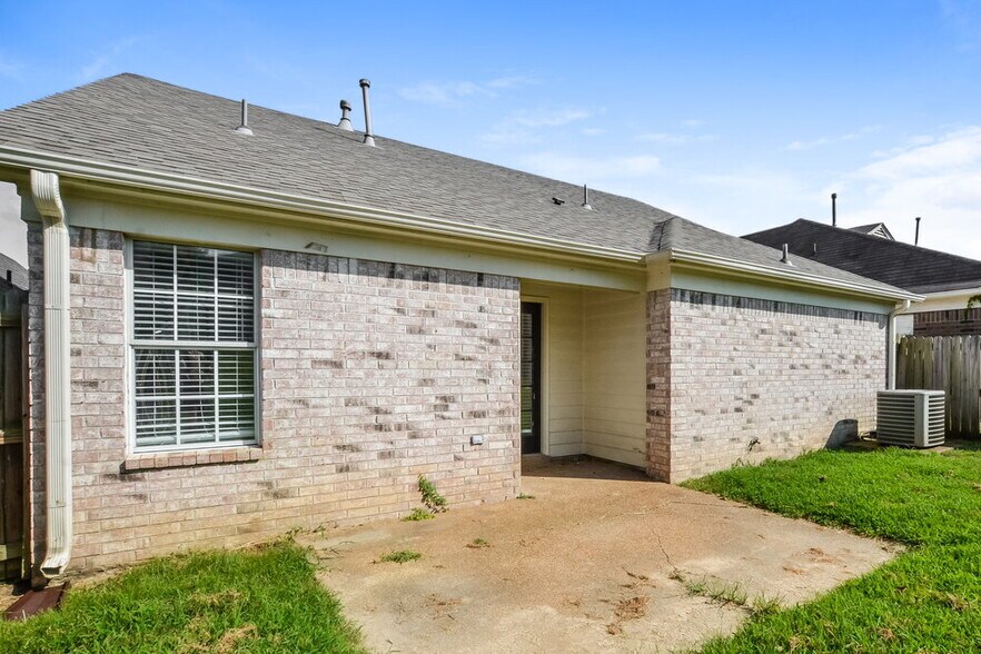 Building Photo - 1153 Cross Valley Cove