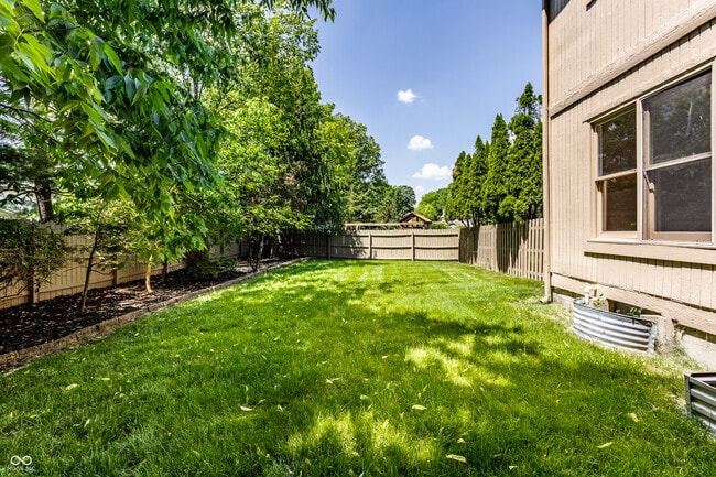 Building Photo - 795 Grace Dr