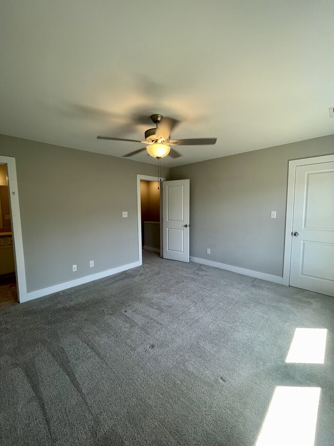 Building Photo - 45 High St