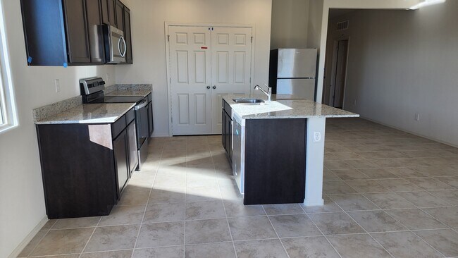 Building Photo - 24615 W Flores Dr