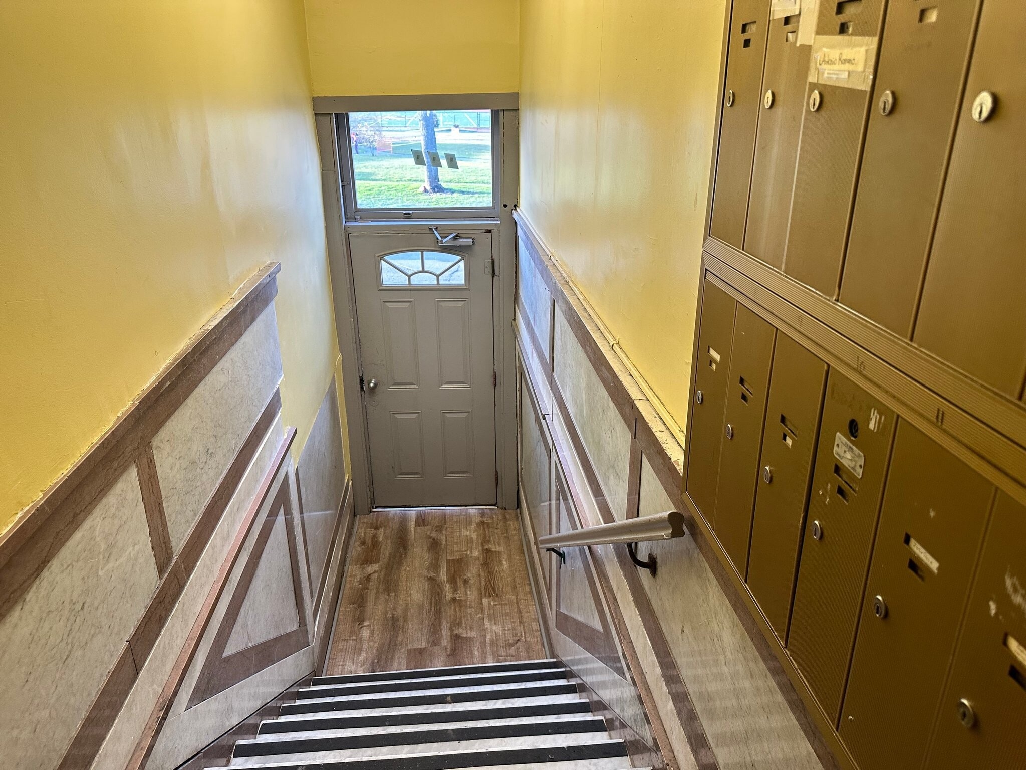 Building Photo - 375 Madison Ave