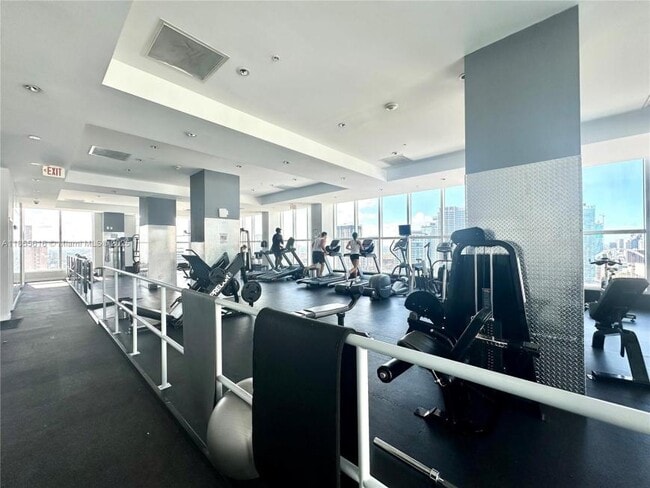 Building Photo - 1 bedroom in Miami FL 33132