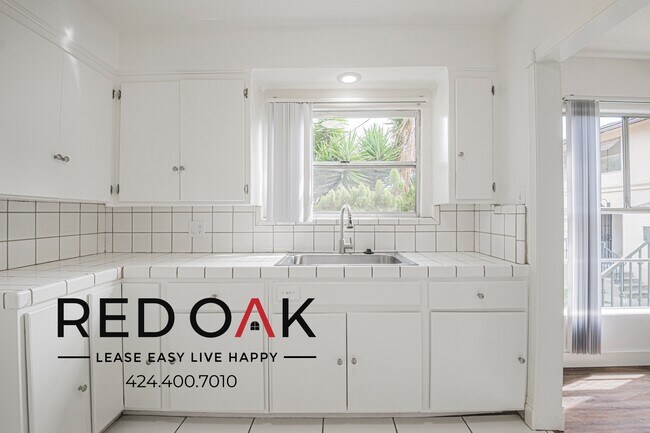 Building Photo - 3370 W 83rd St