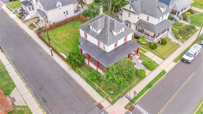 Building Photo - 57 Osborn St