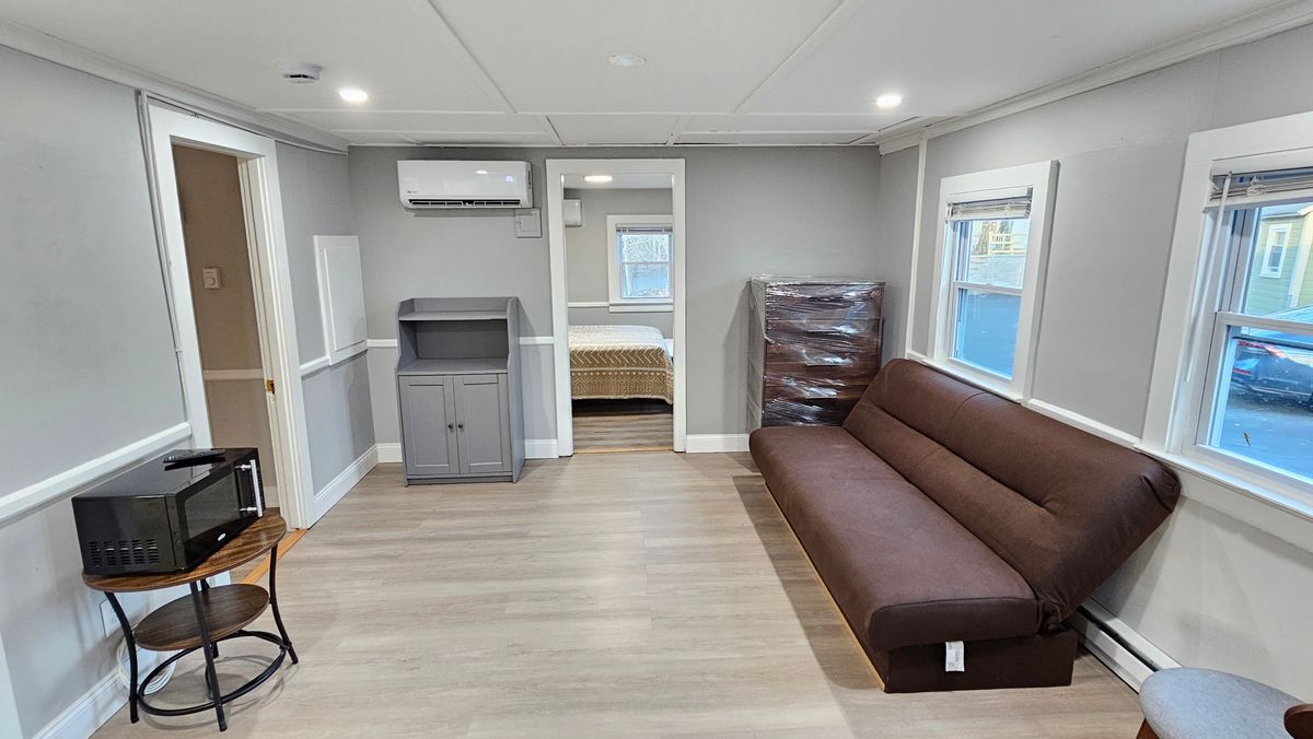 Building Photo - 825 Scenic Hwy