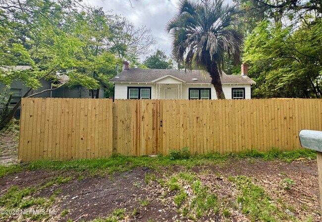 Building Photo - 5420 Leaming Ave