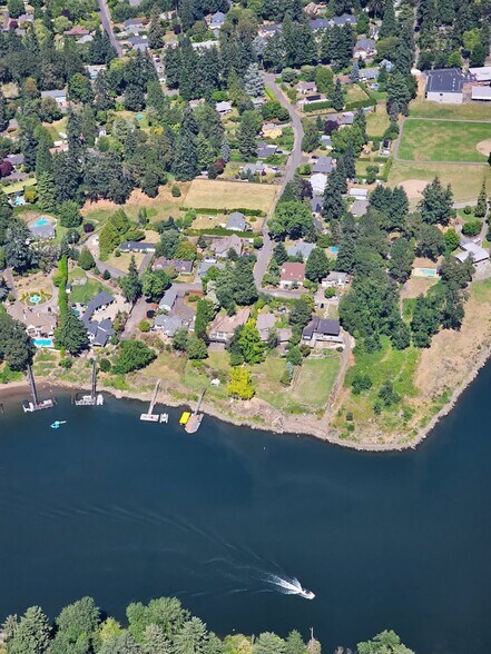 Aerial - 1645 SE Oak Shore Ln